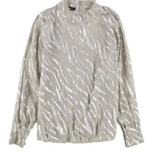 Animal Print Sequin Like Metallic Silver Sheer 1X Plus NWT